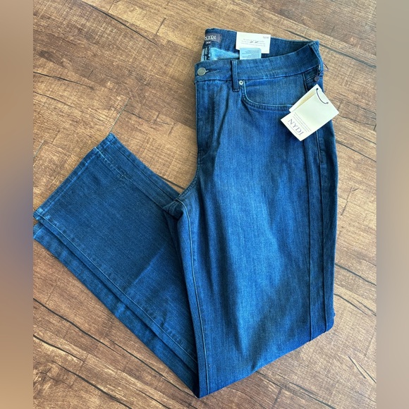 NYDJ Pants - NYDJ Jeans | The Slimmer Marilyn Straight | 16 (18)
